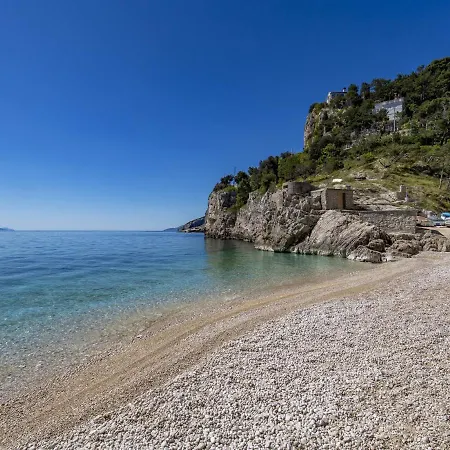 Aparment Smile With Sea View Brseč