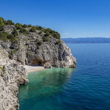 Aparment Smile With Sea View Apartmán *